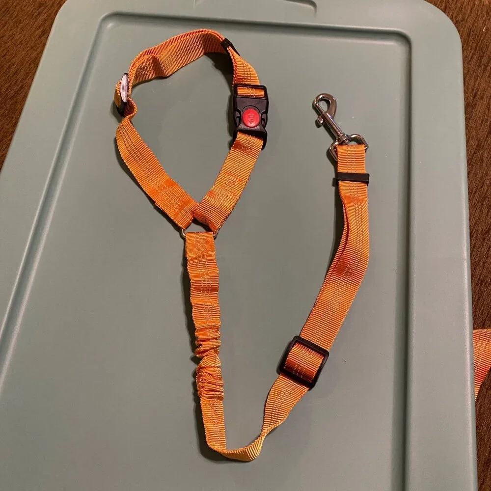Set of 2 Adjustable Dog Seat Belt Harness Leash With Safety Buckle and Clip